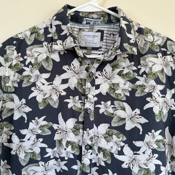 Denim & Flower Ricky Singh Hawaiian Shirt Floral Short Sleeve Button Front LARGE - Picture 2 of 9